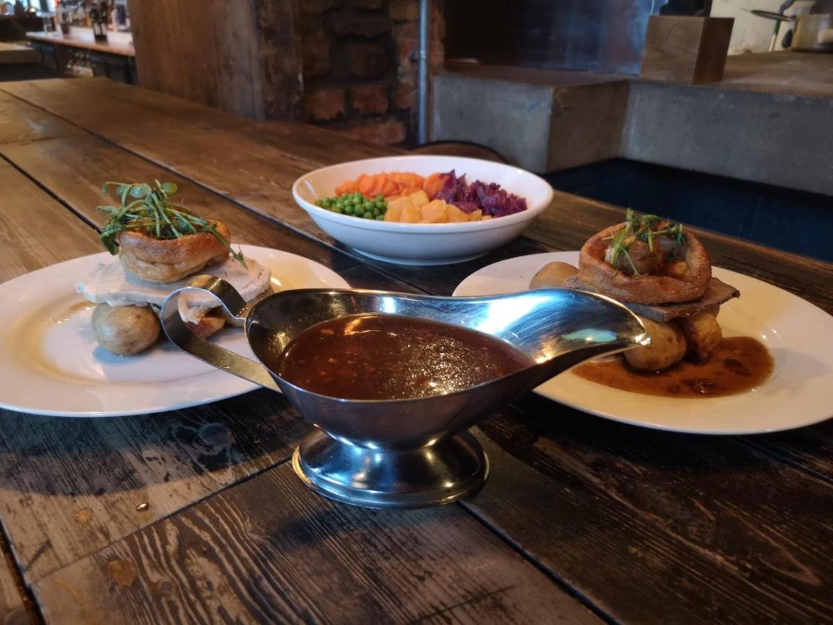 Cardiff Arms Bistro & Hotel Treorky Luaran gambar