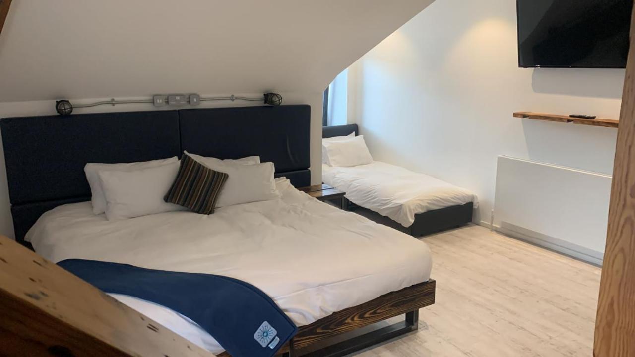 Cardiff Arms Bistro & Hotel Treorky Luaran gambar
