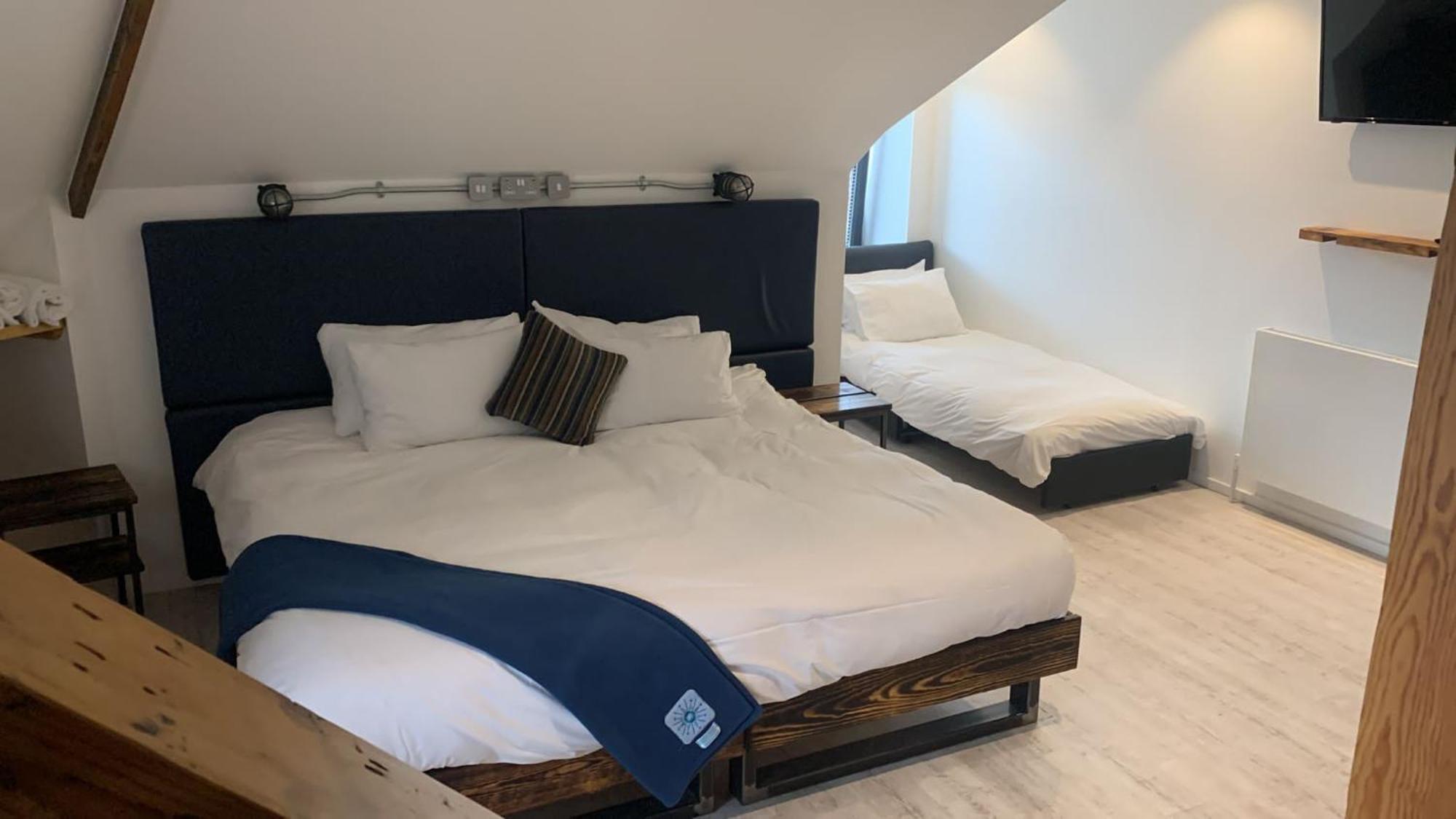 Cardiff Arms Bistro & Hotel Treorky Luaran gambar