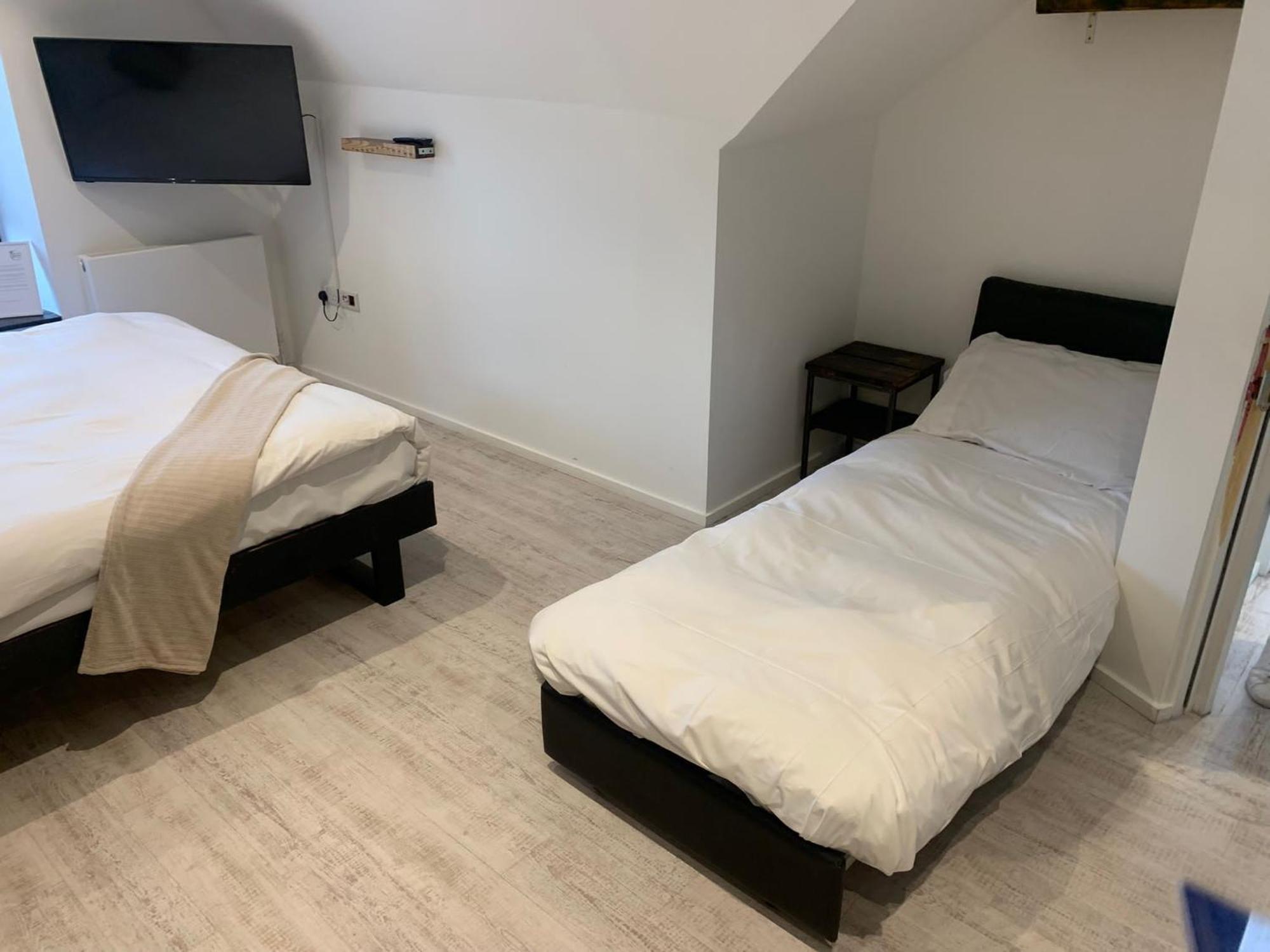 Cardiff Arms Bistro & Hotel Treorky Luaran gambar