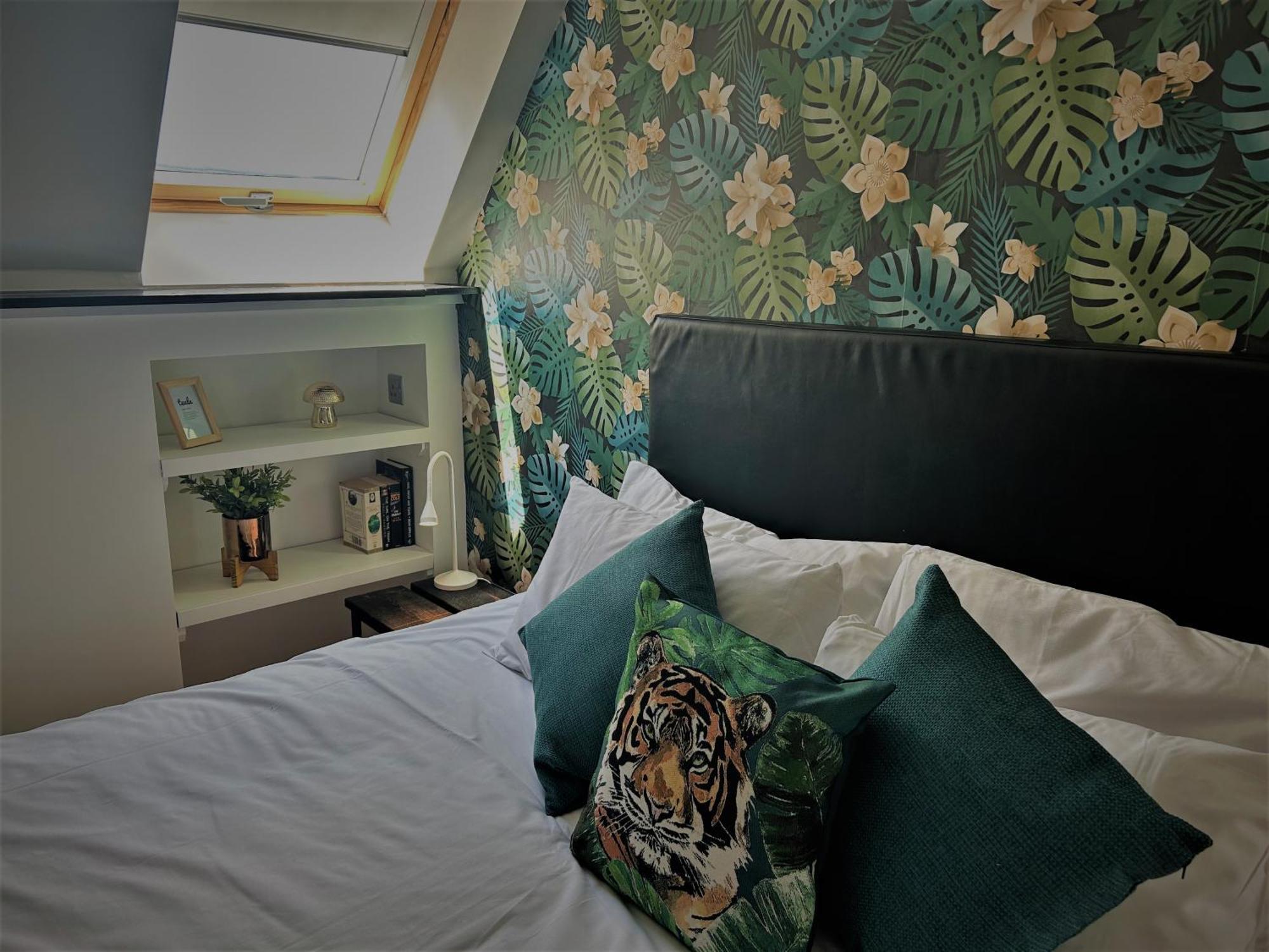 Cardiff Arms Bistro & Hotel Treorky Luaran gambar