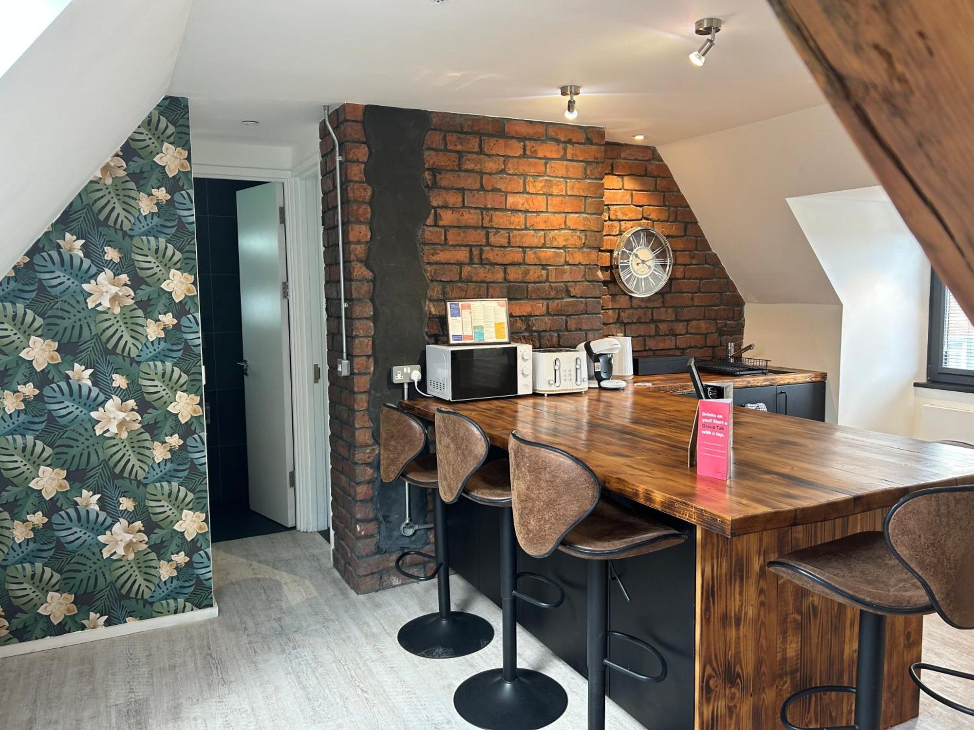 Cardiff Arms Bistro & Hotel Treorky Luaran gambar